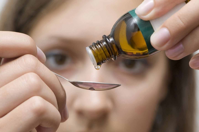 Депутаты подготовят закон по контролю за спиртосодержащими лекарствами и парфюмерией