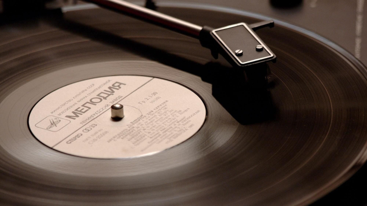 «Мелодия» возобновила производство виниловых пластинок