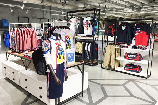Корнер бренда FORWARD запустил shop-in-shop в Москве в новом формате 
