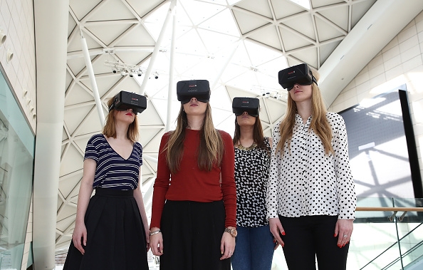 Новые возможности: VR-технологии на Неделе моды Mercedes-Benz в Москве 