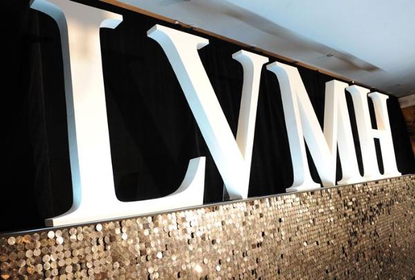 LVMH подала в суд на Tiffany по делу о слиянии
