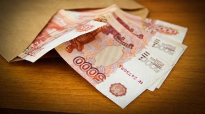 Россия в 2017 году стала лидером по денежным переводам на Украину