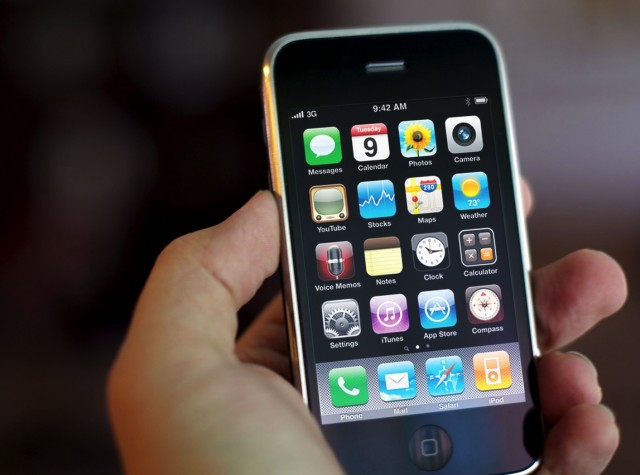 Старые смартфоны iPhone обменяют на новые