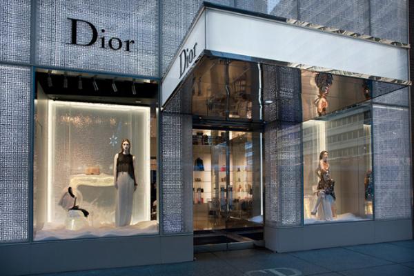 Christian Dior запустит в РФ магазины нового формата