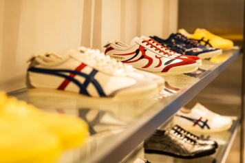 Asics выделит Onitsuka Tiger в отдельную компанию Asics выделит Onitsuka Tiger в отдельную компанию