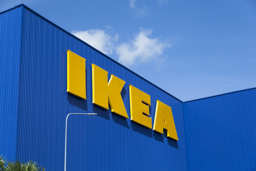 IKEA снижает цены в России на 20%