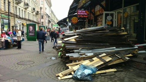 В Петербурге начался масштабный снос ларьков