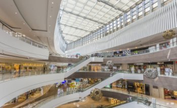 В Петербурге в 2025 году объем ввода новых торговых площадей стал рекордным