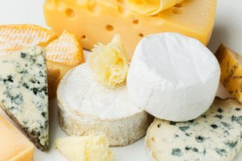 Hochland планирует выкупить бренд сыра «Сиртаки»