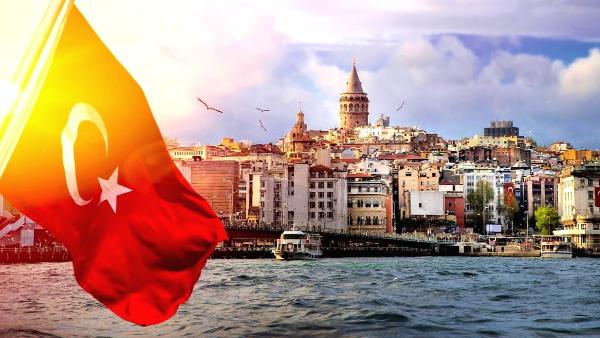 Ozon: Россияне стали в 3 раза чаще покупать путеводители по Турции