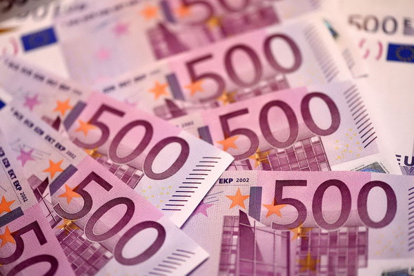 ЕЦБ полностью прекратил выпуск банкноты в 500 евро