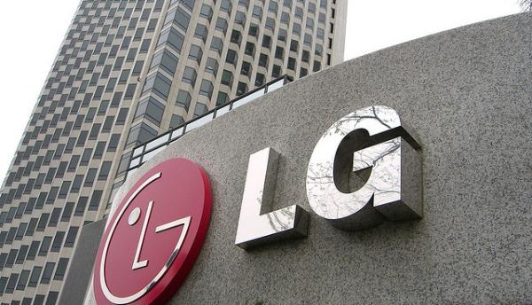LG представит смартфон с двумя экранами LG представит смартфон с двумя экранами