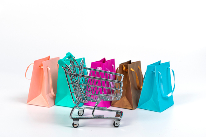 Дом как торговый центр: как стрит-ритейл и ПВЗ выигрывают войну за время покупателя