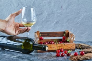 Продажи безалкогольного вина в SimpleWine выросли на 33%