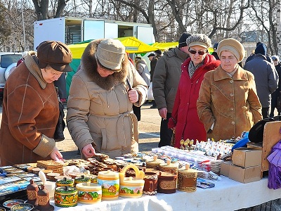 Ярмарка свежих продуктов «Весна» проходит в Красноярске 