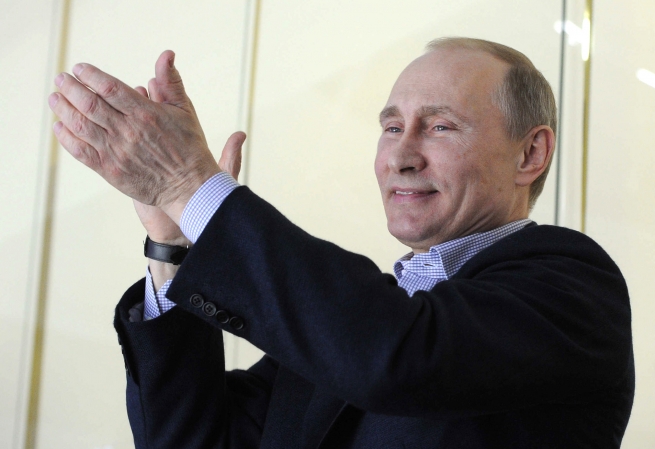 Главные экономические новости дня: падение доллара и рост доходов Путина