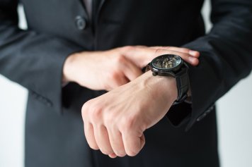 Оборот категории часов на маркетплейсе «М.Видео» вырос на 243,6%