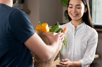 Как саратовская сеть магазинов «Гроздь» запустила E-commerce и экспресс-доставку за один месяц