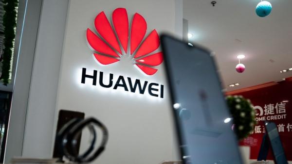 Америка смягчила ограничения на торговлю с Huawei