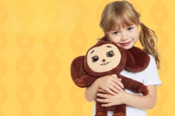 «Детский мир» фиксирует кратный рост спроса на товары с Чебурашкой и героями «Простоквашино»