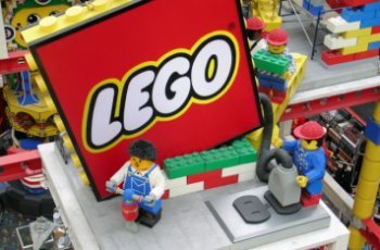 По итогам 2024 года Lego нарастила выручку почти на 13%