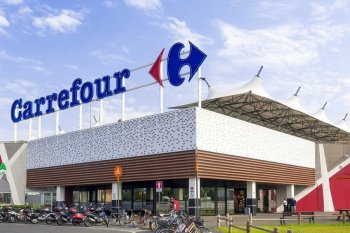 «Ашан» предпринимает новую попытку поглотить Carrefour