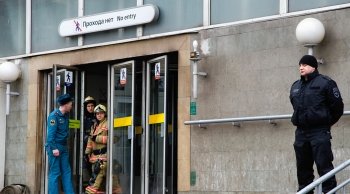 В петербургском метро закрыли все магазины после теракта В петербургском метро закрыли все магазины после теракта