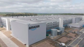 Amazon открыл новый логистический центр в Нортгемптоне Amazon открыл новый логистический центр в Нортгемптоне