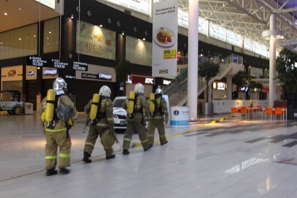 В Москве эвакуировали 12 торговых центров