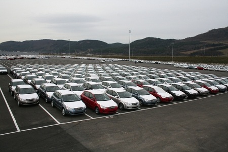 Toyota, Mitsubishi и Mazda не повысят цены на машины в России из-за обвала рубля