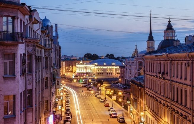 На Невском проспекте в Петербурге наблюдается минимальная вакансия торговых площадей