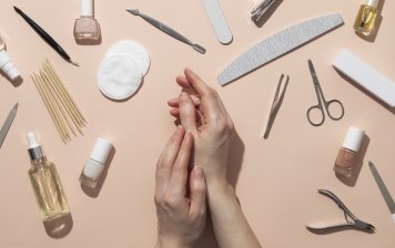 Утверждены сроки проведения эксперимента по маркировке маникюрных наборов и товаров для дома