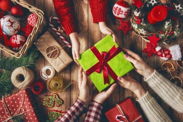 Исследование: Как россияне покупают подарки к Новому году