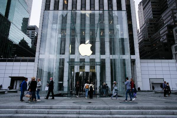 Apple замедлит наем новых сотрудников и рост расходов в 2023 году