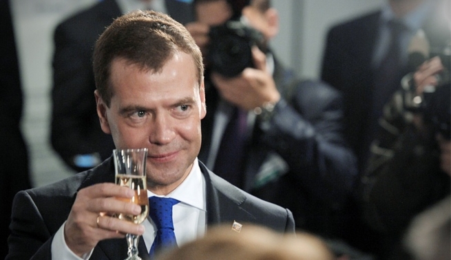 Госдума отклонила проект закона о запрете продажи алкоголя в Госдуме