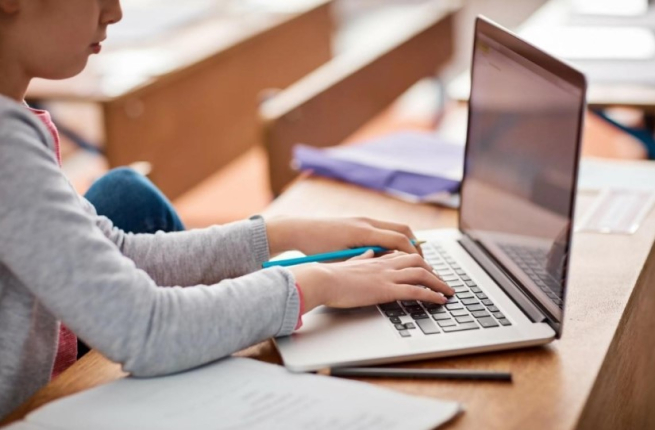 СберСпасибо: средний чек россиян на технику к школе увеличился в 2 раза