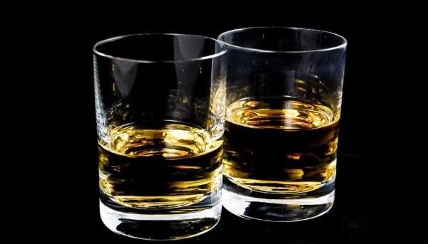 Минпромторг предложил в три раза снизить госпошлину за лицензию на продажу алкоголя