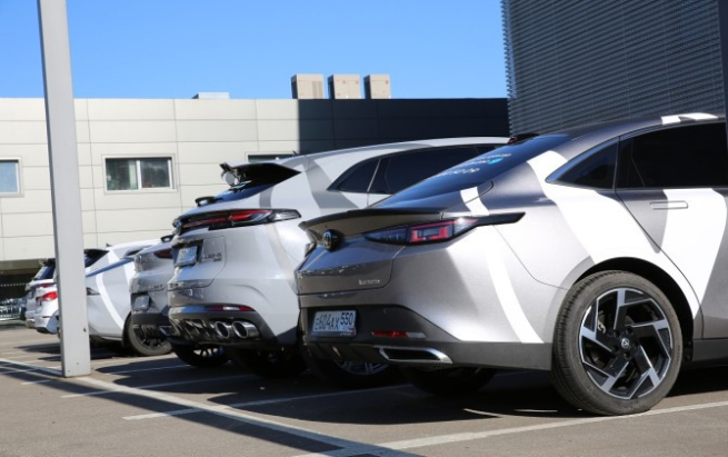 Доля китайских брендов в автопарке РФ выросла до 6%