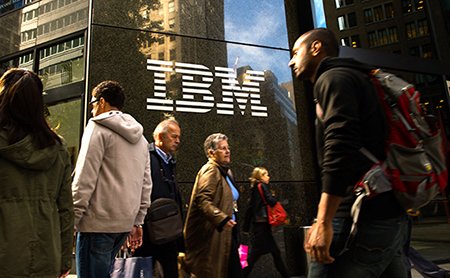 Корпорация IBM уволит четверть своего штата