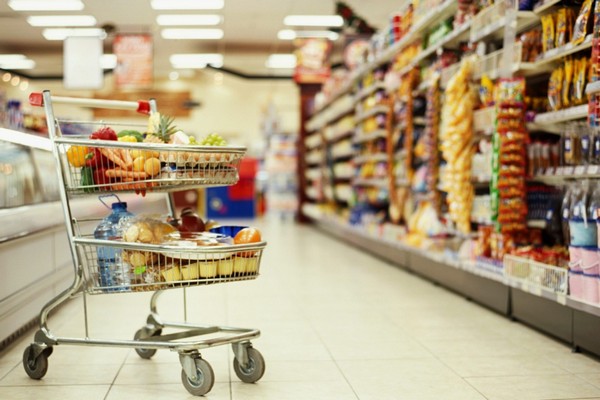 Медведев поручил контролировать все продукты «от поля до прилавка» Медведев поручил контролировать все продукты «от поля до прилавка»