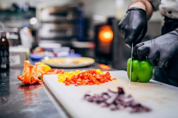 Dark Kitchen, конкуренция с ресторанами, правки меню: как развивается региональный рынок фудтеха