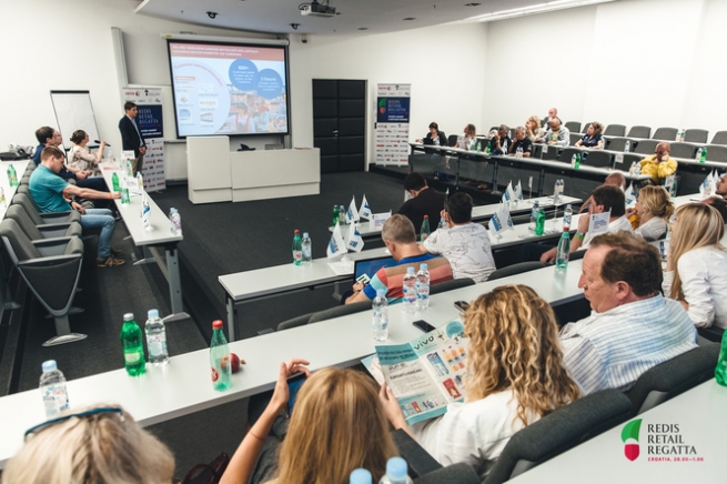 Первый день Redis Retail Regatta: лояльность, онлайн и ЗОЖ Konzum Первый день Redis Retail Regatta: лояльность, онлайн и ЗОЖ Konzum