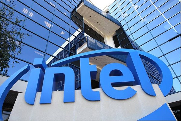Intel сменила генерального директора