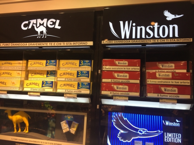 Производитель сигарет Winston и Camel сократил продажи в России в I квартале на 6,5% 