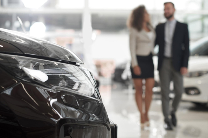В мае зафиксирован рост продаж новых люксовых автомобилей