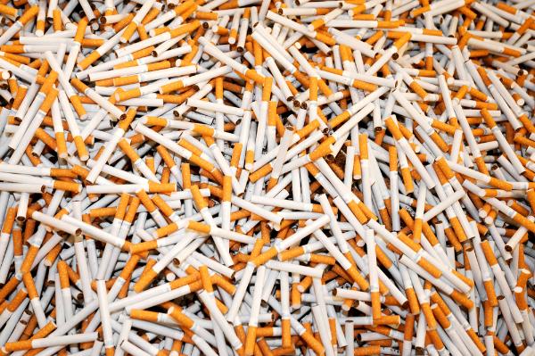 Japan Tobacco оценила долю фальсификата на российском рынке табака в 10,3% Japan Tobacco оценила долю фальсификата на российском рынке табака в 10,3%