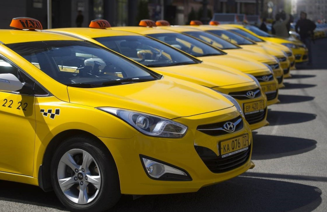 Доля китайских автомобилей в российских таксопарках выросла до 30%