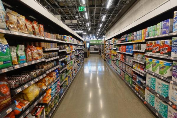 В Америке открыт первый супермаркет Amazon Go Grocery «для всех»