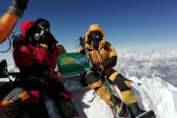 Российская команда Subway покорила Эверест 