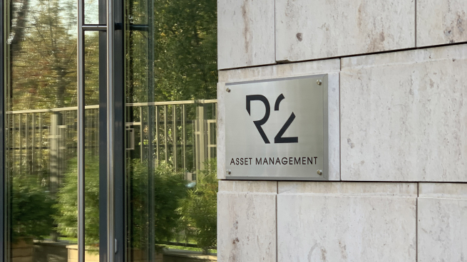 Инвестиционная компания R2 Asset Management развивает проект по приобретению объектов стрит-ритейла для торговых сетей